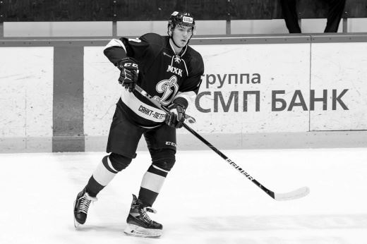 Мать погибшего хоккеиста Файзутдинова обратилась к нанёсшему роковой бросок Тювилину